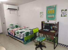 Simple Tropical Condo Pet Friendly